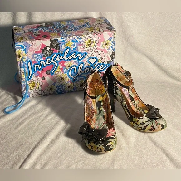 Irregular Choice VTG “Bloxy” pumps,black/tropical print,T strap,metallic heel, 8 - Picture 1 of 14